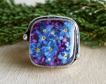 Real Dried Flower Adjustable Ring with Forget-Me-Nots & Alyssum flowers