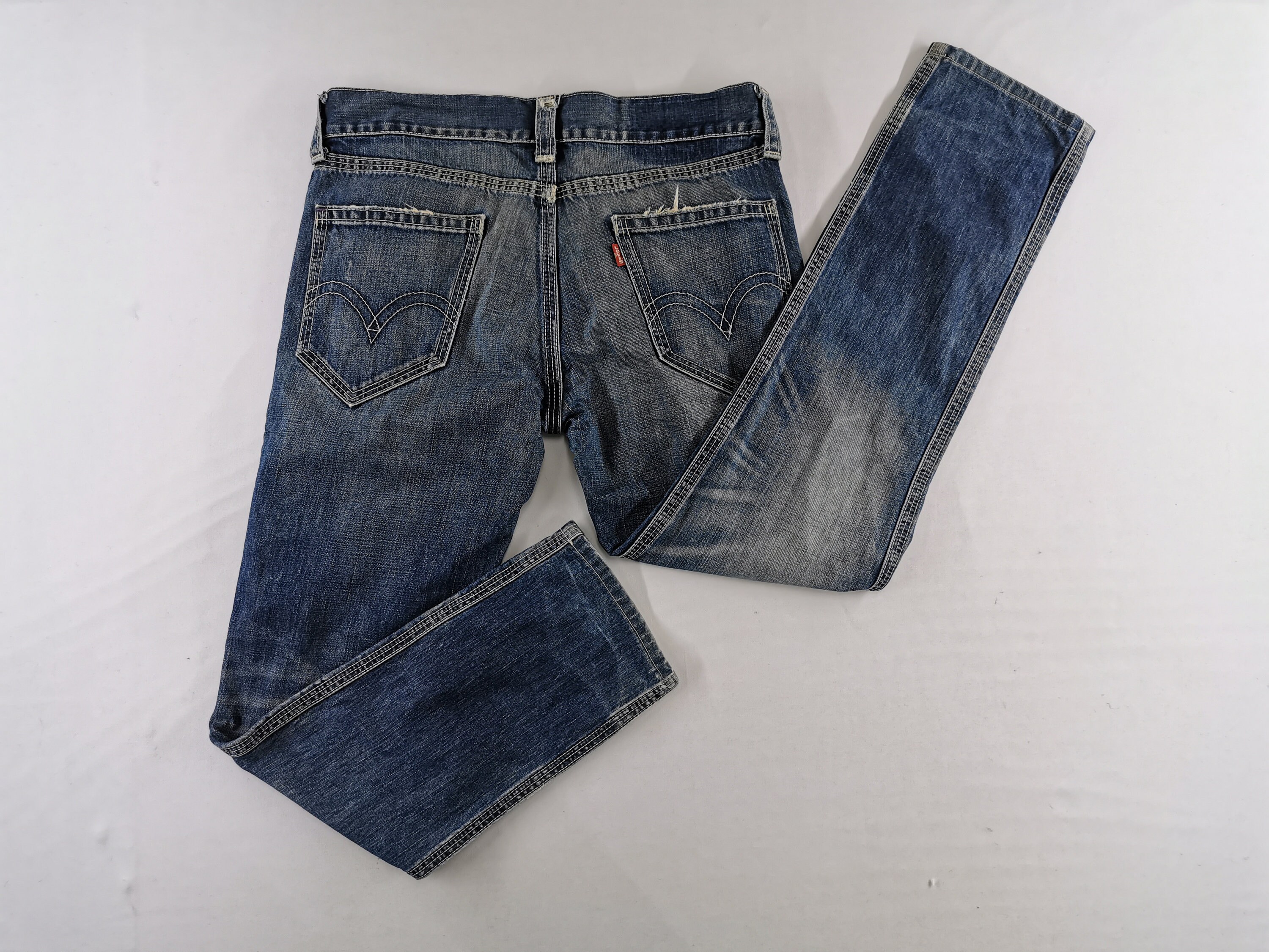 size 33 in levis