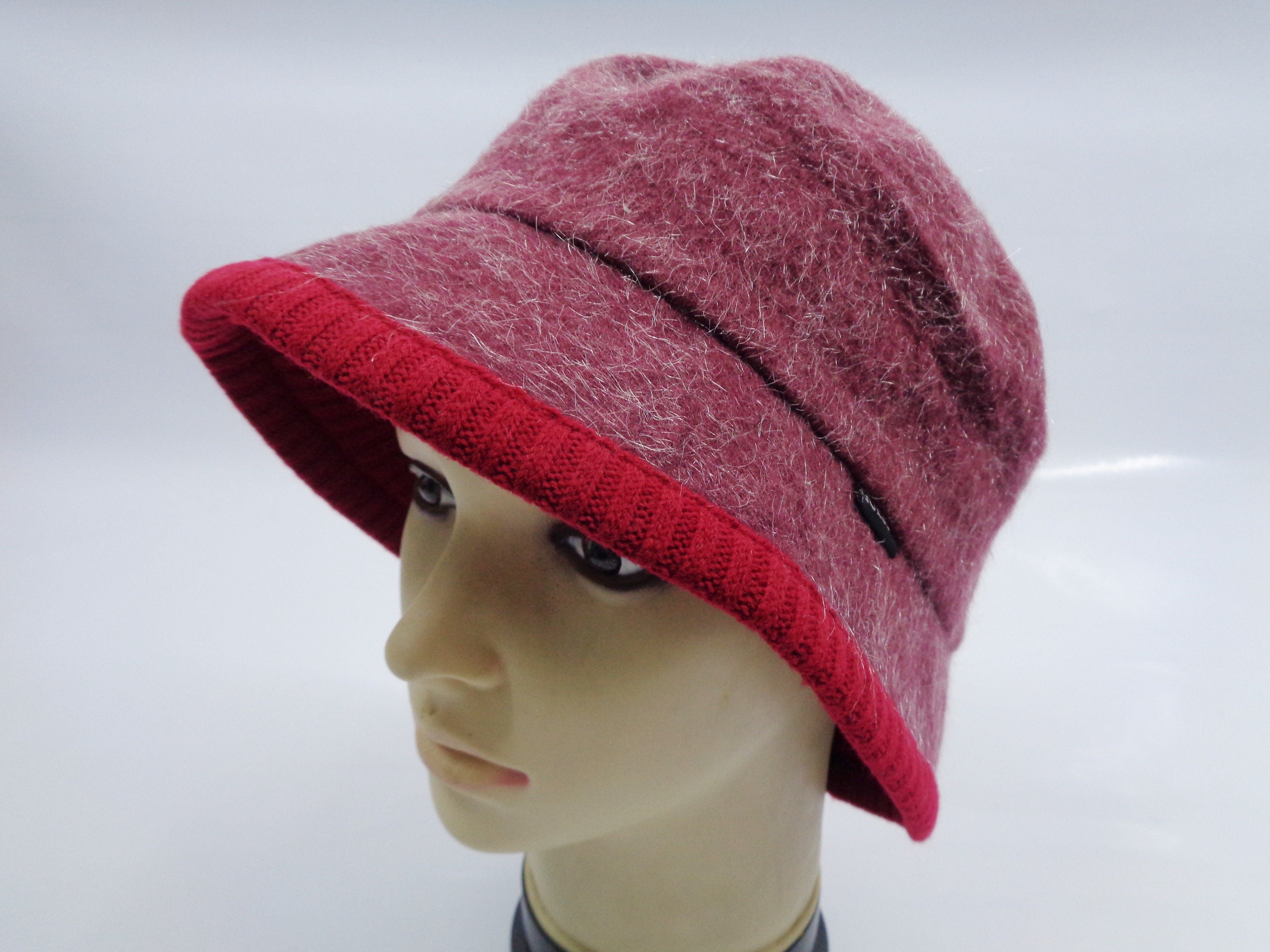 Guess Hat Vintage Guess Bucket Hat 90s Guess Bucket Solid Wool Polyester Red Designer Winter Cap Head Gear