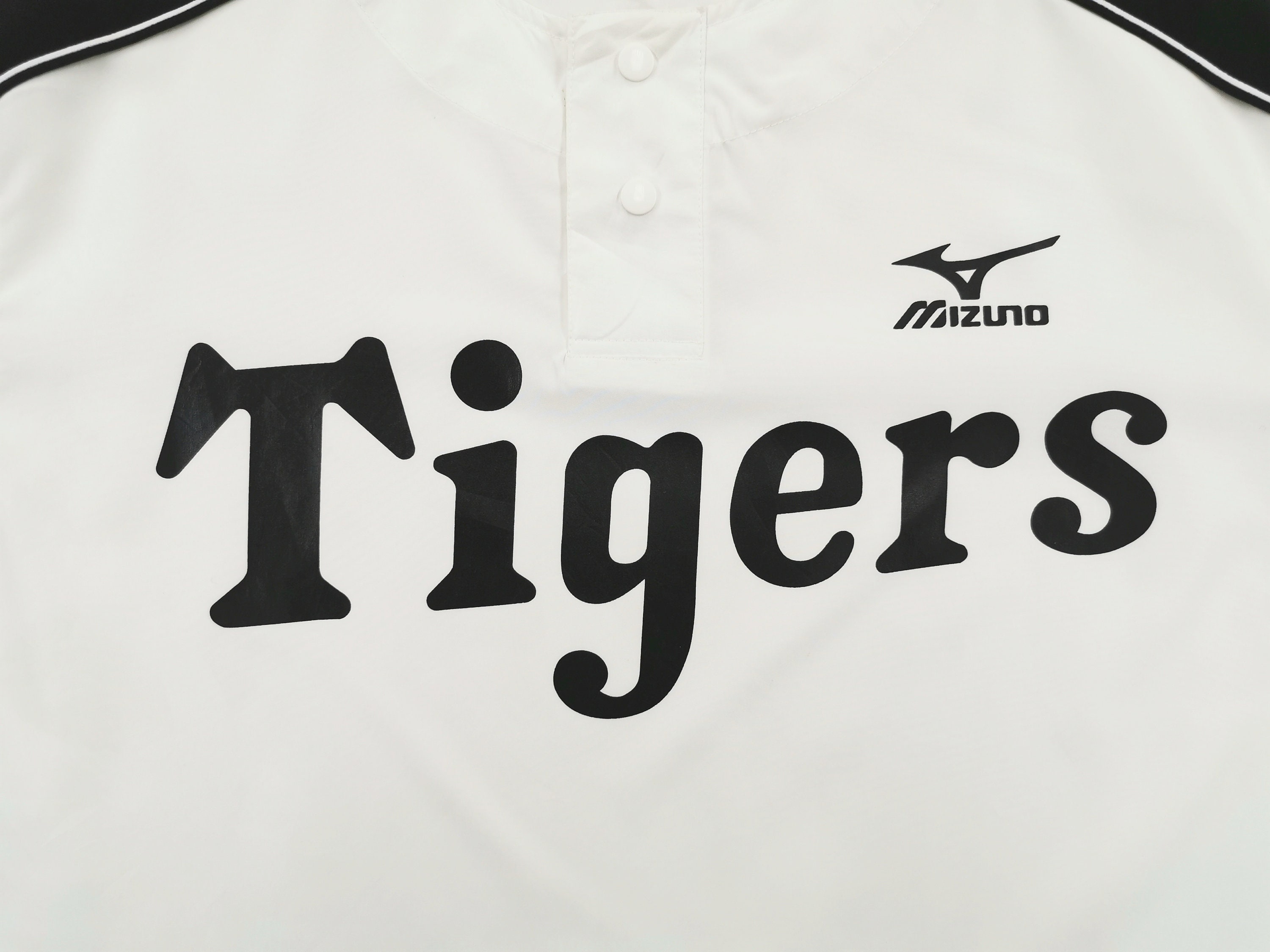 hanshin tigers shirt