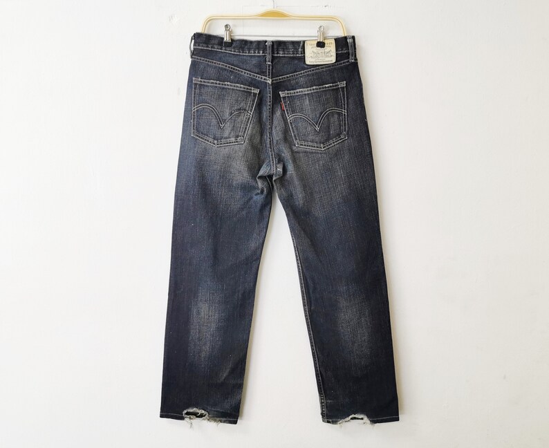 size 33 in levis
