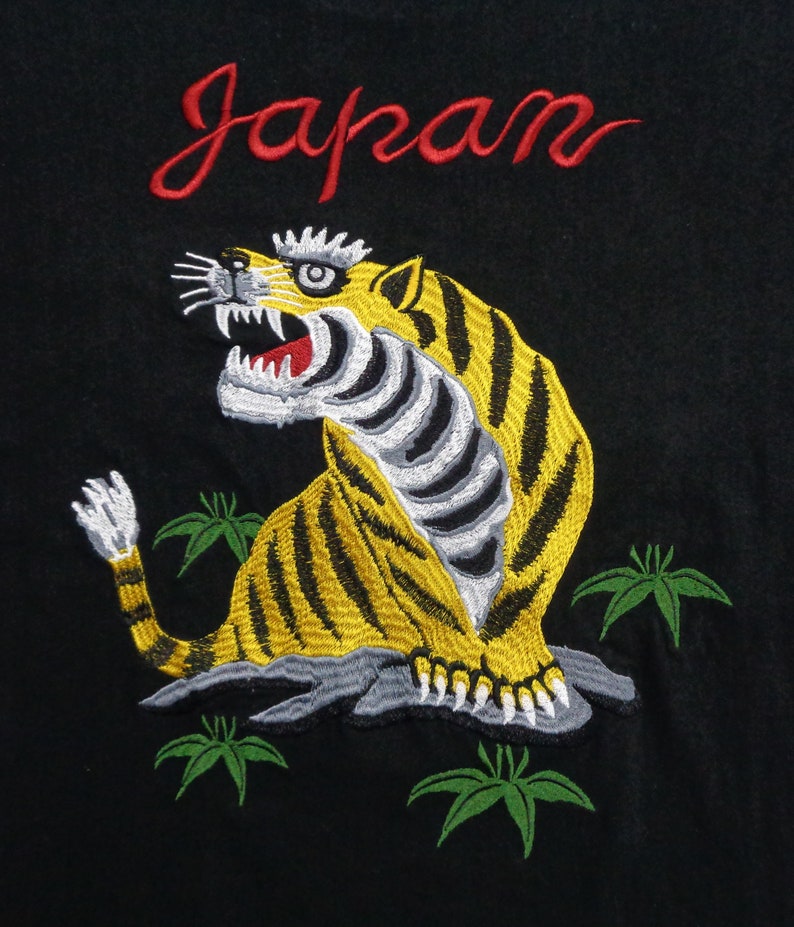 Sukajan Shirt Japanese Sukajan T Shirt Sukajan Souvenirs Tiger Embroidery Logo Tee T Shirt Size M image 6