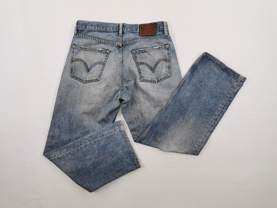 Levis Jeans Distressed Vintage Size 32 