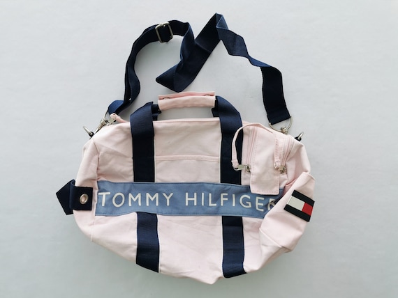 jurist kasket Flere Buy Tommy Hilfiger Bag Vintage Tommy Hilfiger Crossbody Duffle Bag Online  in India - Etsy
