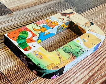 Kinderboekbrieven, stripdecoupage, handgemaakte collage van mod podge kartonnen letters, Pop Art, Kids Room Decor aangepaste naam