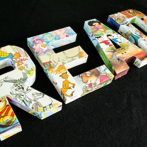 Letras de lectura personalizadas, decoupage de libros para niños, collage hecho a mano de letras de cartón mod podge, decoraciones de fiesta de cumpleaños, decoración de la habitación,