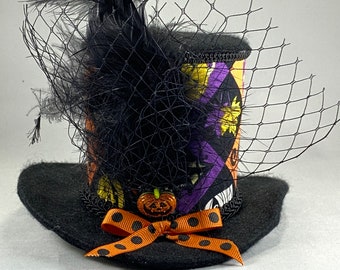 Halloween Mini Hat with Bow/ Top Hat/ Witch Hat/ Costume Hat/ Spider Hat/ Mini Hat Fascinator/ Accessory, Cocktail Hat