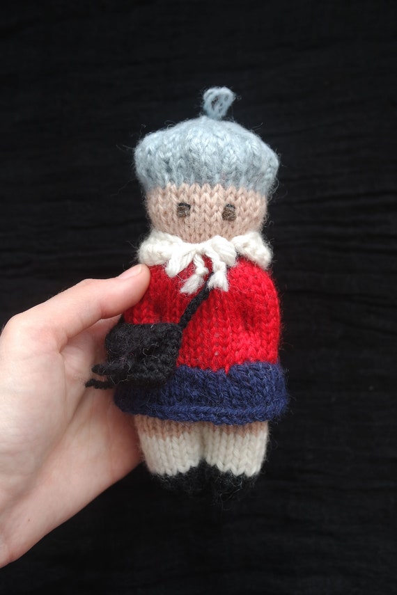 free knitting pattern for comfort dolls