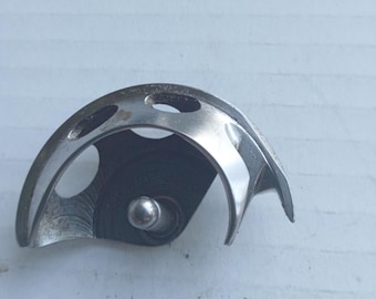 Vintage Singer 15K Shuttle Hook, Simanco #2515 Fit Singer Class 15, 15-30, 15-96, 15-97 Sewing Machine class 15 Sewing machine