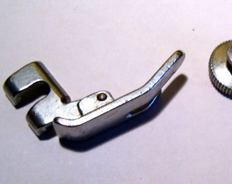 Prensatelas con bisagra estándar Singer, Simanco n.° 45321, como se muestra, pieza vintage Simanco, máquina de coser de caña baja