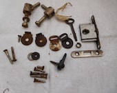 Singer case fittings lock with key from bentwood case 28K lid base Sewing machine latch plates hinges etc antique Simanco 87363