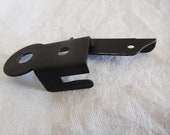 Singer knee lever latch bracket from mid 20thC vintage bentwood case lid (201K) 1940s sewing machine