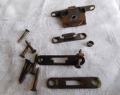 Singer base fittings lock with key from bentwood case lid base Sewing machine Simanco 124516 124517 87427 machine latch plates etc