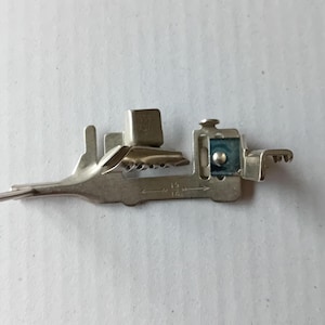 Vintage Singer Multi Binder - Slant Shank foot Simanco #161420  Singer Sewing machine etc as removed and shown vintage Simanco part