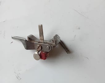 Singer 185K  Bobbin Lifter Ejector Assembly Simanco part SINGER Sewing Machine