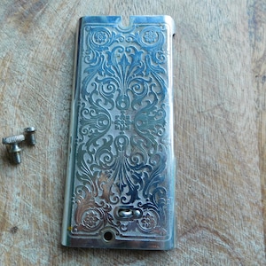 Vintage Singer 99K 99 Sewing machine faceplate end plate ornate scroll pattern Simanco part 33663  fits 99K  original part replacement