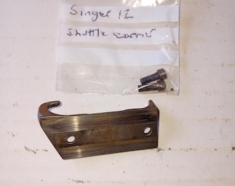 Singer 12 12K shuttle carrier with screws from 1887 sewing machine New Family fiddlebase