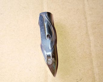 Singer Bullet Shuttle sewing machine long bobbin case from vintage 128K Simanco 54504 127 128