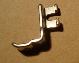 Vintage Singer Shirring Foot - Simanco 121441 - Sewing Machine Attachment