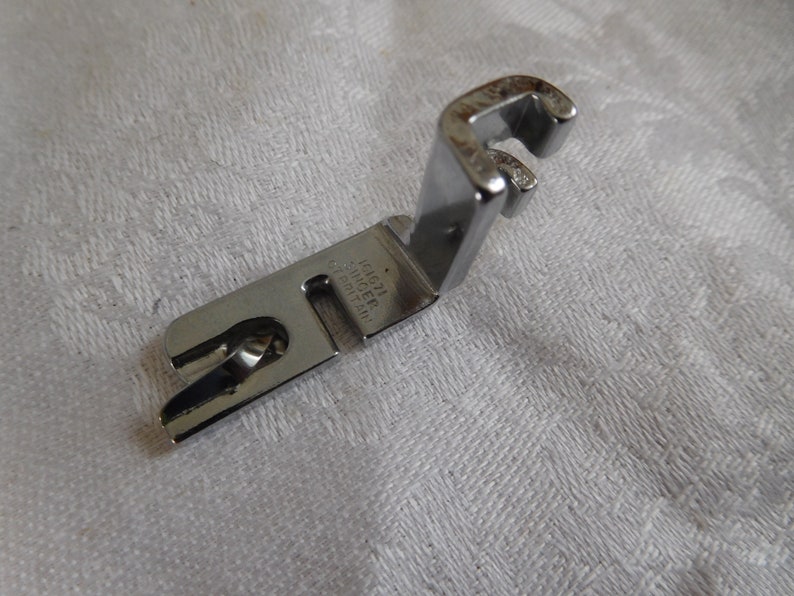 Vintage Singer Sewing Machine Hemmer Foot Simanco No 161671 Etsy UK