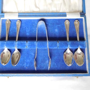 Four 4&quot; EPNS teaspoons & sugar tongs, vintage cutlery coffee spoons part set with box tea spoons