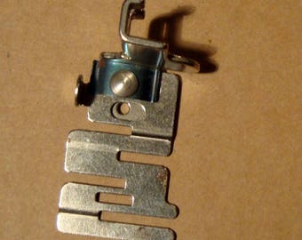 Singer Simanco 36865 Edge Stitcher: Vintage Sewing Machine Attachment
