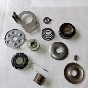 Vintage 201K 1940 Singer upper thread tension dial assembly Sewing machine Simanco  as removed and shown original part