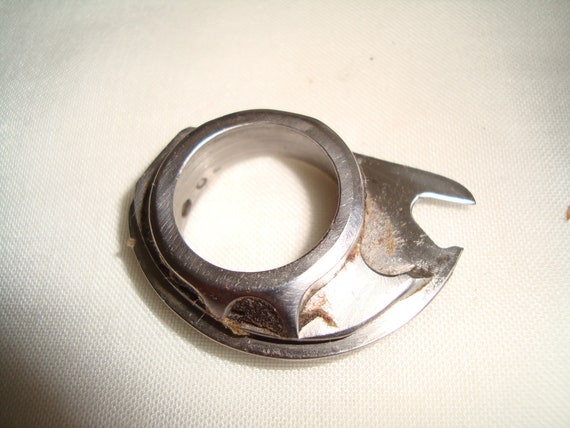 Singer spool holder bobbin case part 32590 from vintage 99K & 66K machine cotton reel holder fits 66 99 185 Part  genuine vintage part.