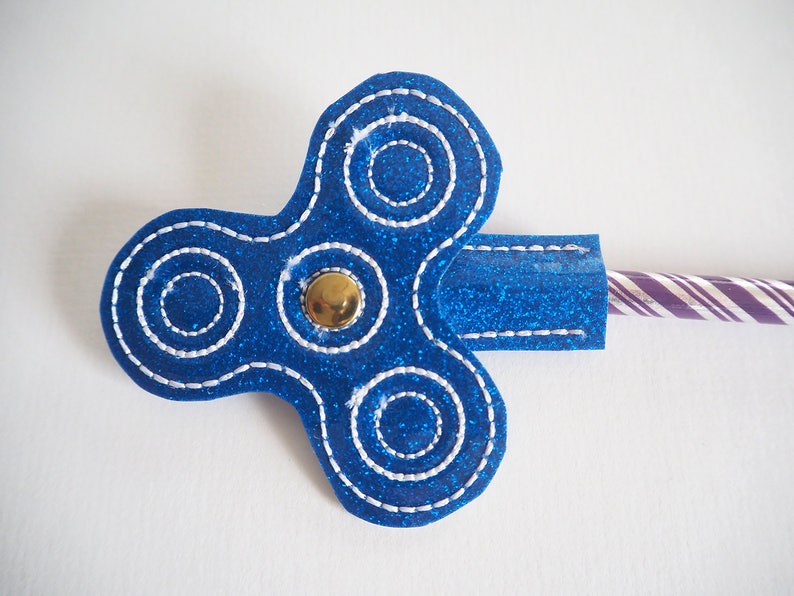 fidget spinner pencil