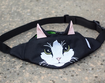 Embroidered hip bag CAT