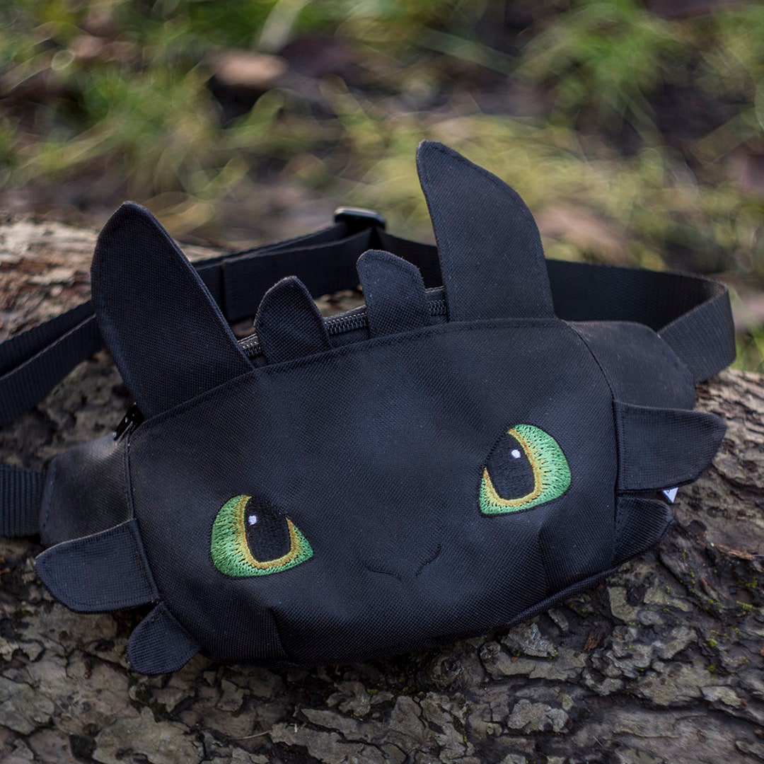 TOOTHLESS Fanny Pack - Etsy