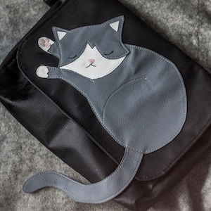 SLEEPING CAT bag