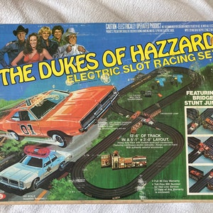 Auto world dukes of hazzard race set best sale