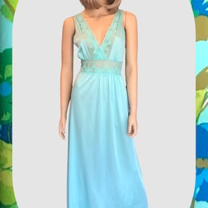 Vintage 1970’s Pale Aqua Nightgown, 70’s Turquoise Full Length Sleeveless Night Gown, Made By J.C. Penney, Vintage Honeymoon