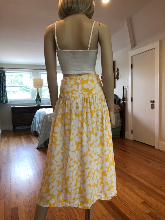 1980’s Yellow & White Floral Skirt By E.D. Michae… - image 6