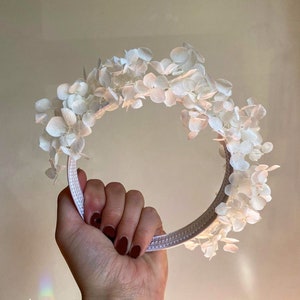 Handmade white dried Hydrangea Bridal Headband | Wedding Hair Accessory | Bridal Flower Wreath | Bridal Floral Hair Piece | Bridal Crown