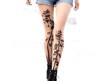 Medias con tatuajes de árboles pintados a mano: medias con diseño de bosque