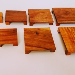 Hawaiian Koa Wood Vase Stand (vase not included)