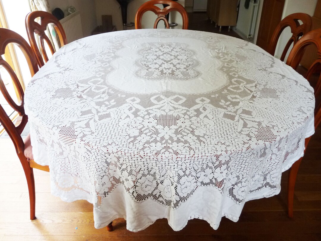 Long White Oval Lace Tablecloth Measuring 48 X 90 Etsy UK