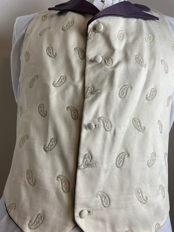 Ivory Backless paisley vest with Periwinkle lapel… - image 7