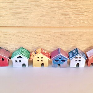 Small house handmade ceramic in Hawaii for house warming gift, Cute Tiny house in nostalgia, Garden Aquarium Decor, Miniature Fairy house image 4