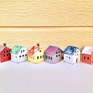 Small house handmade ceramic in Hawaii for house warming gift, Cute Tiny house in nostalgia, Garden Aquarium Decor, Miniature Fairy house image 9