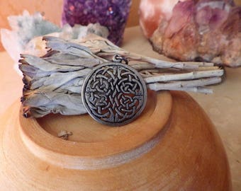Celtic Shield Amulet - Celtic Jewelry, Celtic knot,