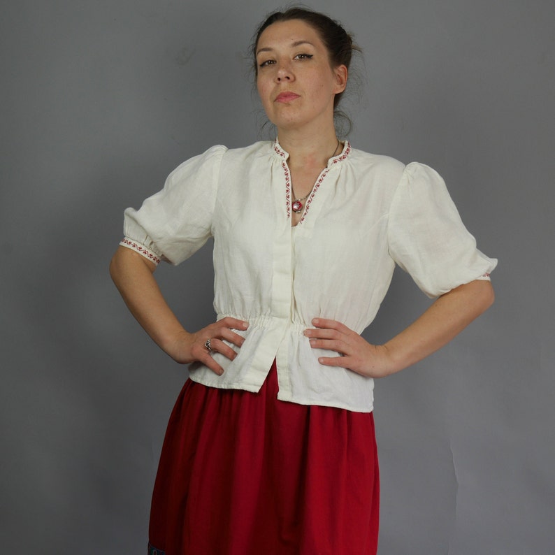 Vintage 50s White Germany embroidered blouse Cotton Summer top Short Sleeve Shirt Folk Calico blouse