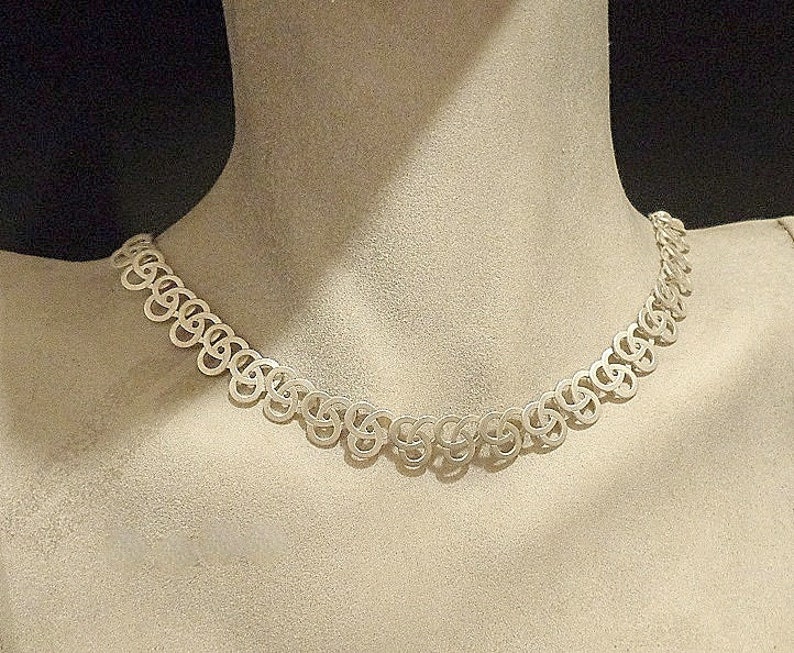 Vintage Textured Silver Collar