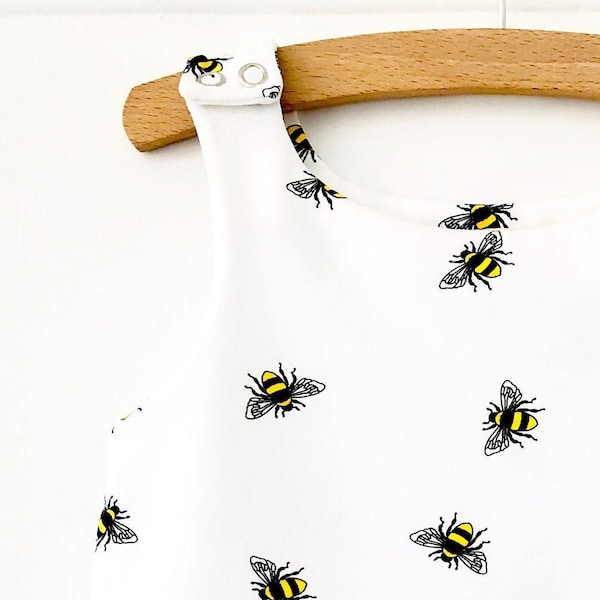 Bee baby romper, bee baby coverall, bee baby clothes, boho baby romper, baby romper with bees, gender neutral baby romper, unisex baby gift