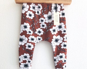 Organic floral baby girl leggings, rust floral baby leggings, floral leggings, toddler girl leggings, baby girl pants with flowers, rust