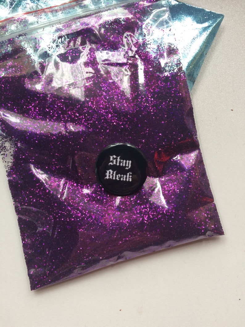 Stern Face Stay Bleak 1 Button Badge