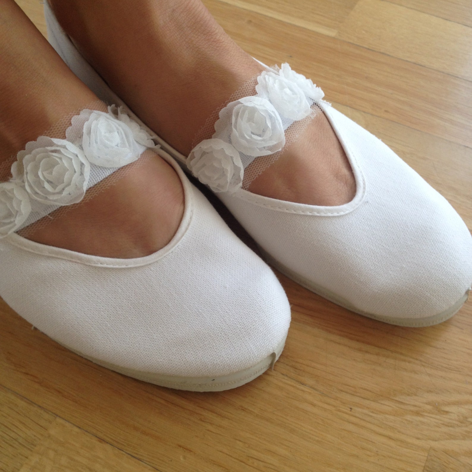wedding shoes,wedding flats,girls shoes,mary jane shoes,bridal flats,wedding ballet flats,bridal shoes,summer dress shoes,flower