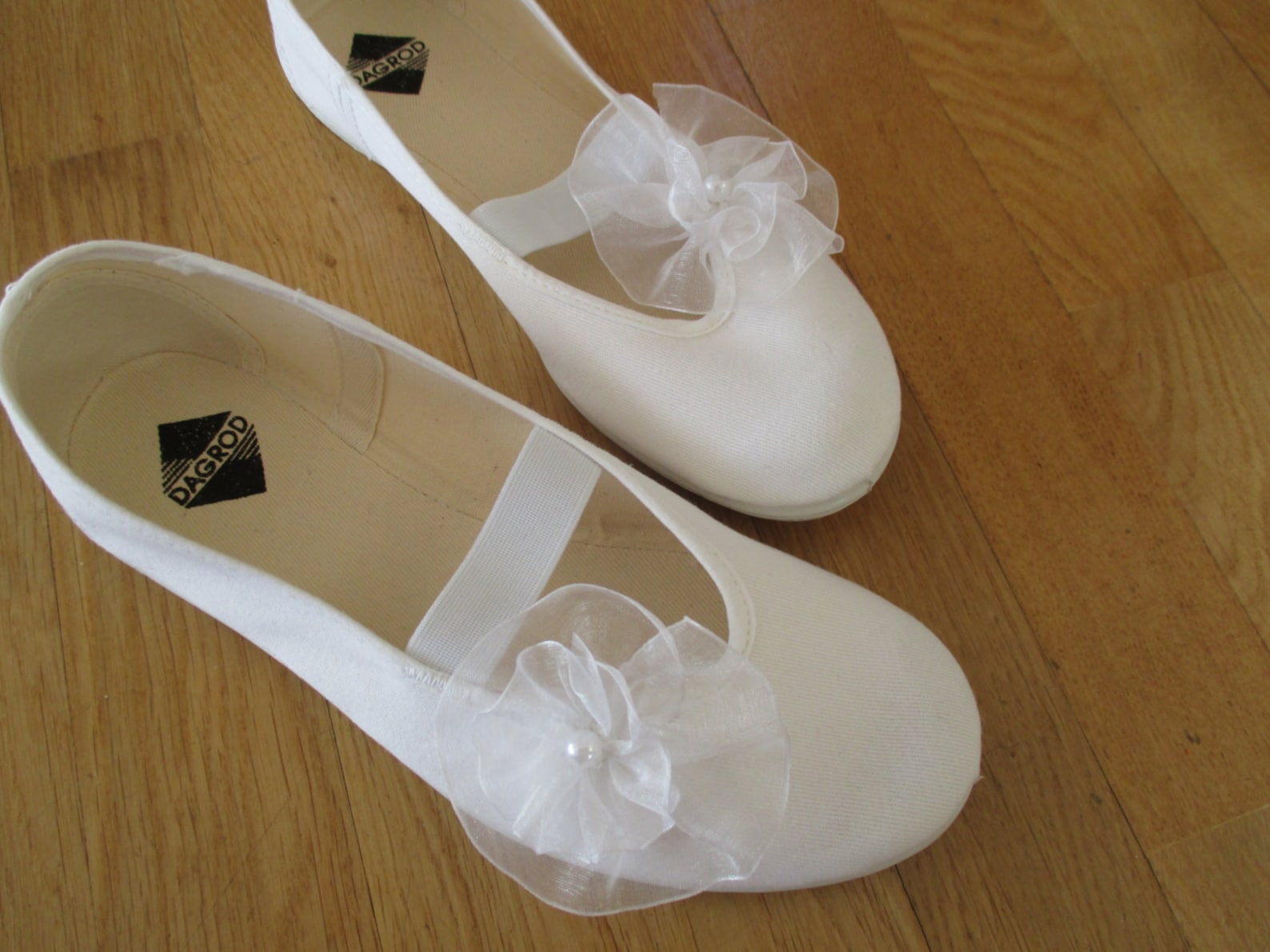 wedding shoes woman shoes girls shoes mary jane shoes white cotton shoes dance shoes wedding ballet flats, bridal shoes,summer d